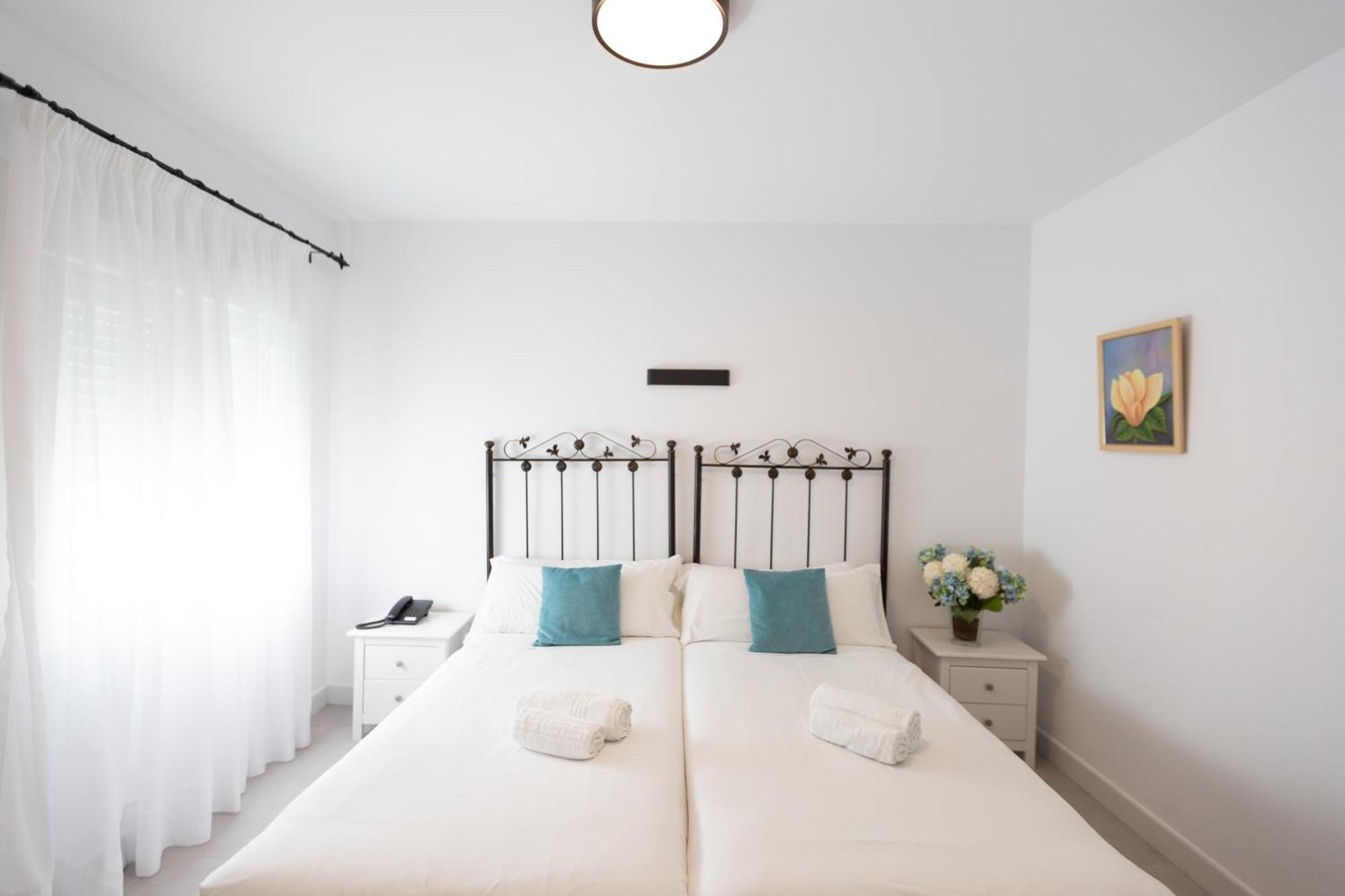 Hotel Mediterraneo By Croma Estepona Exterior photo