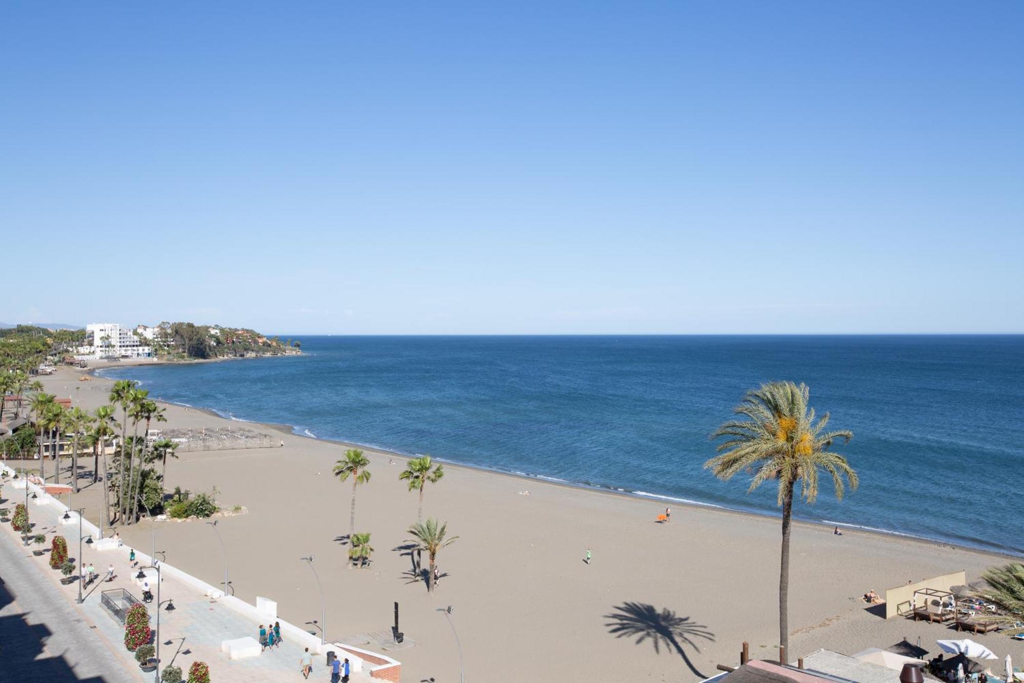 Hotel Mediterraneo By Croma Estepona Exterior photo